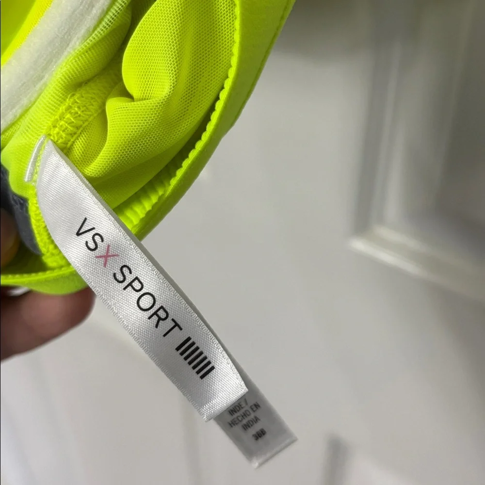 VSX SPORT Victoria’s Secret Reacerback zip front sports bra neon yellow size 36B